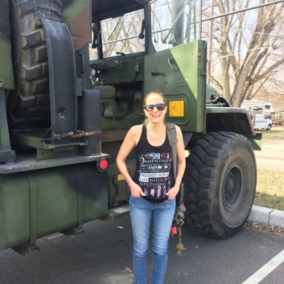 Meet your Posher, P.Jaye - Picture 3 of 3